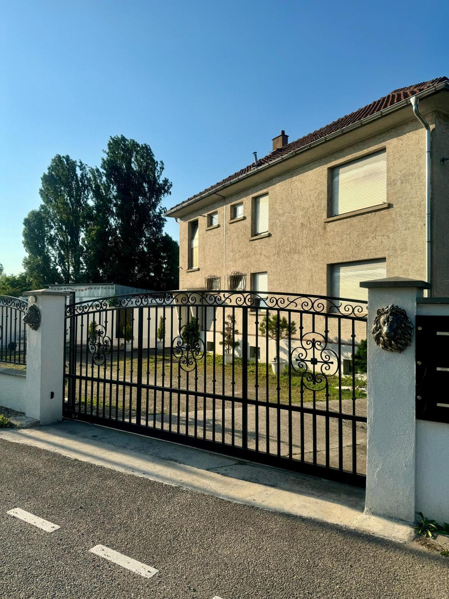 Dynasty Home Spa Appartement 100M2 Jacuzzi Terrasse Holtzheim Exteriér fotografie